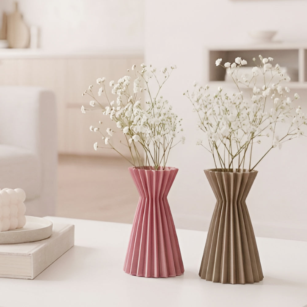 Modern Sculptural Pleated Vase – Elegant Home Decor Accessory