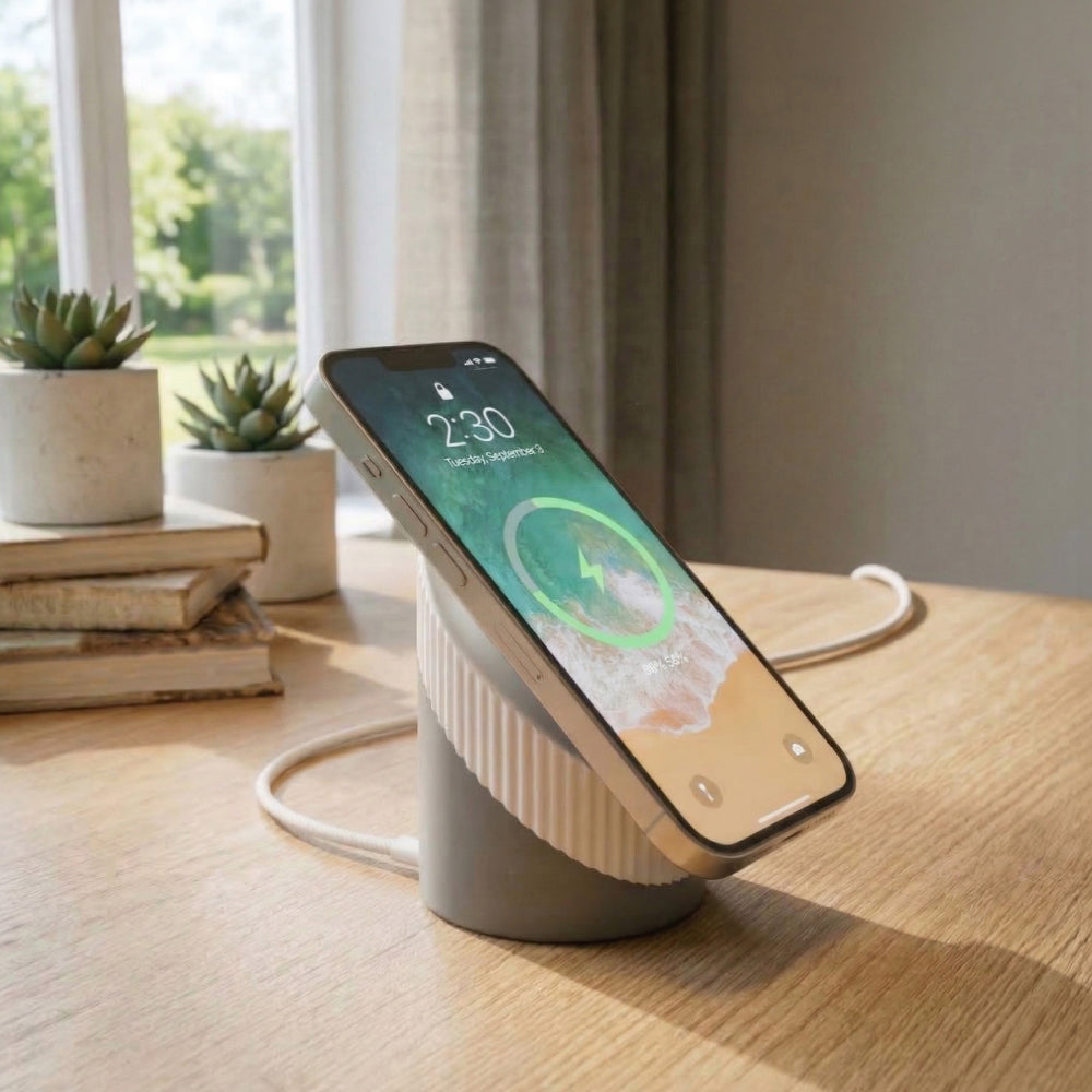 Simiu STASHA Magsafe Holder with a hidden storage bottom