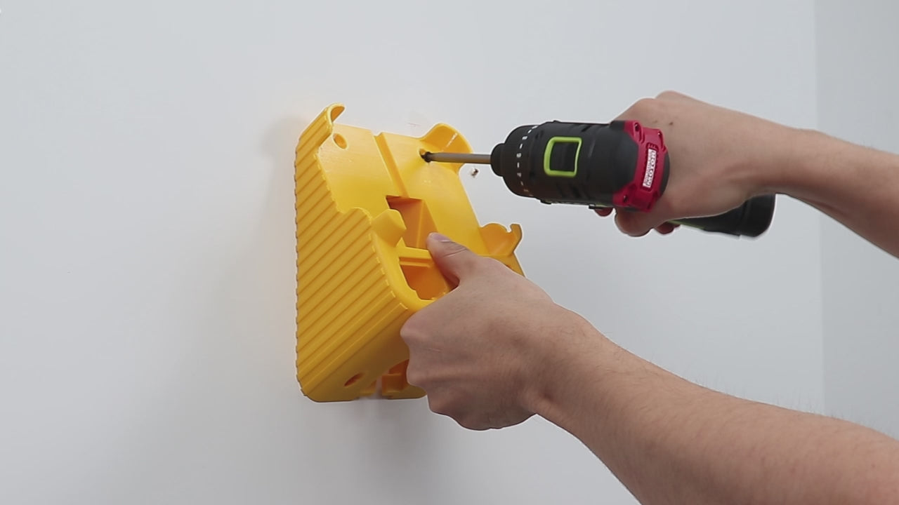 Dewalt_DCB095_8V MAX Battery charger_Wall mount(1).mp4
